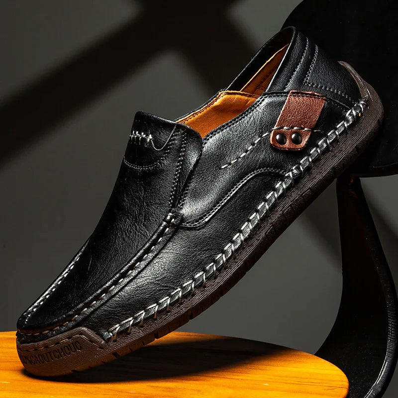 Mocassins brillants à enfiler pour homme