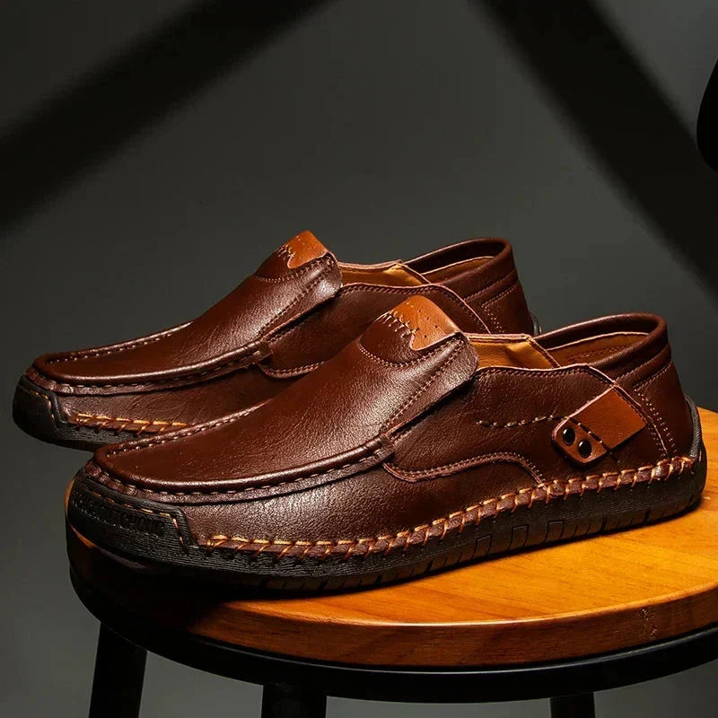 Mocassins brillants à enfiler pour homme